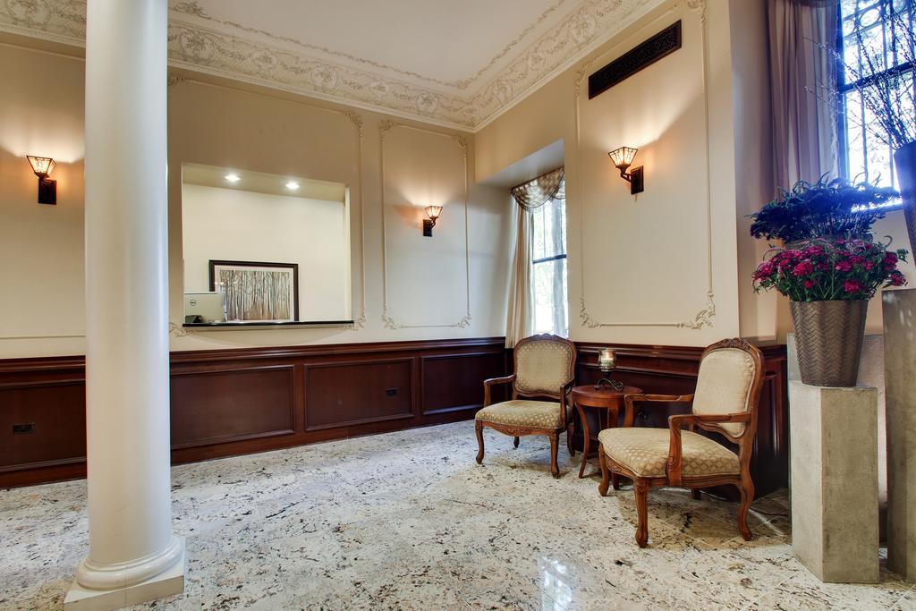 שיקגו Dewitt Hotel And Suites מראה חיצוני תמונה