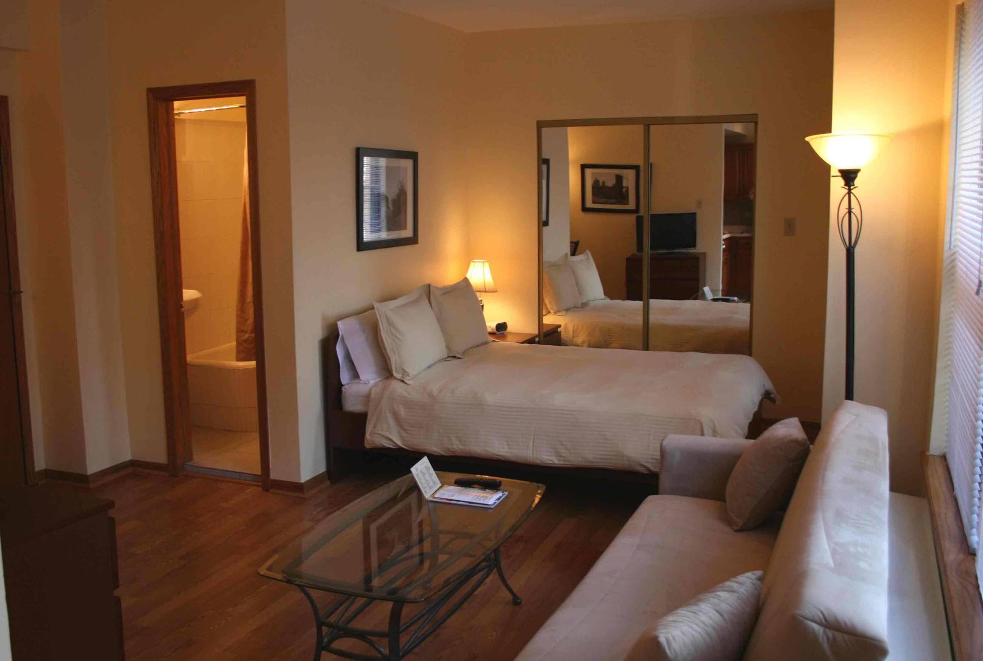 שיקגו Dewitt Hotel And Suites חדר תמונה