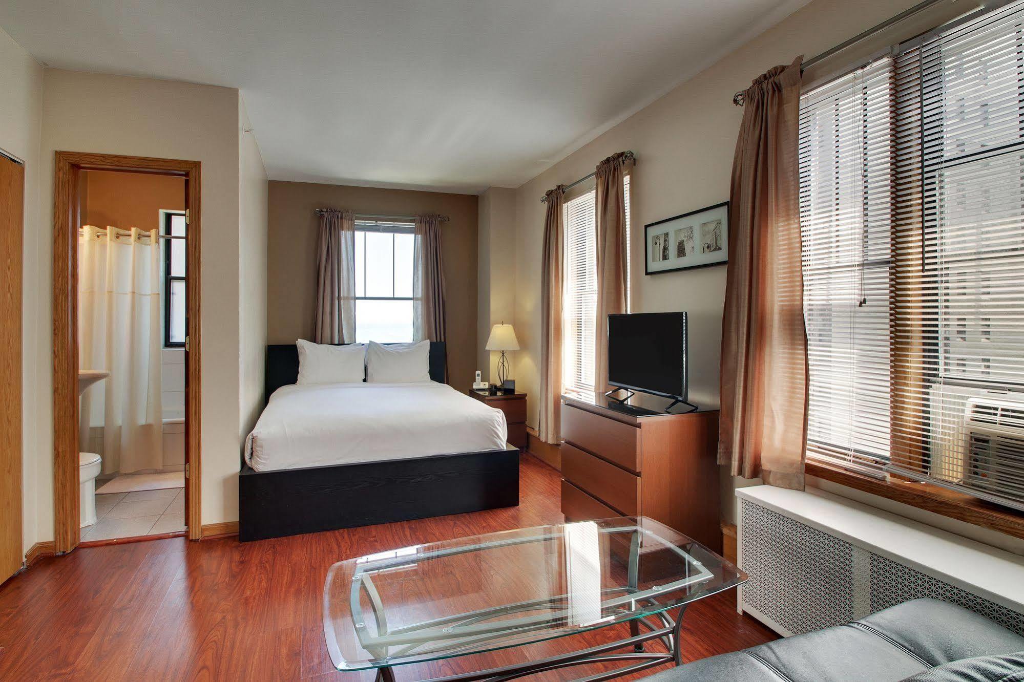 שיקגו Dewitt Hotel And Suites מראה חיצוני תמונה